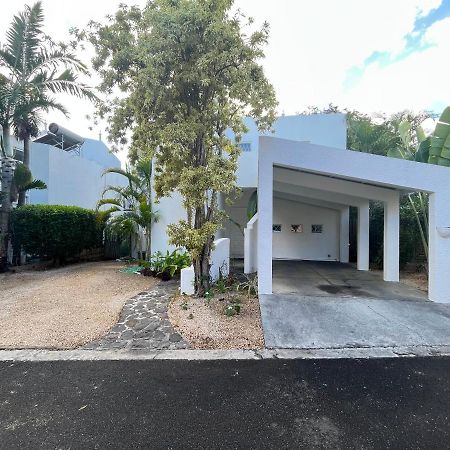Tamarin River Villa Exterior photo